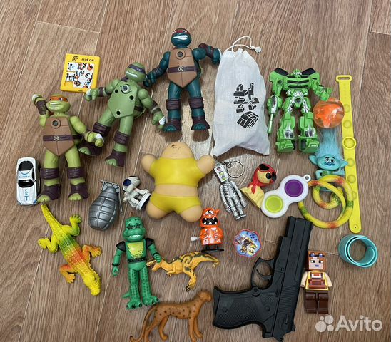 Игрушки для мальчика пакетом