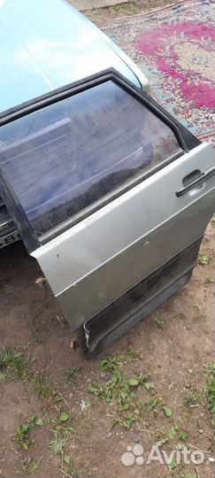 Дверь на ваз 21099