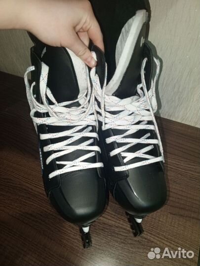 Продам коньки