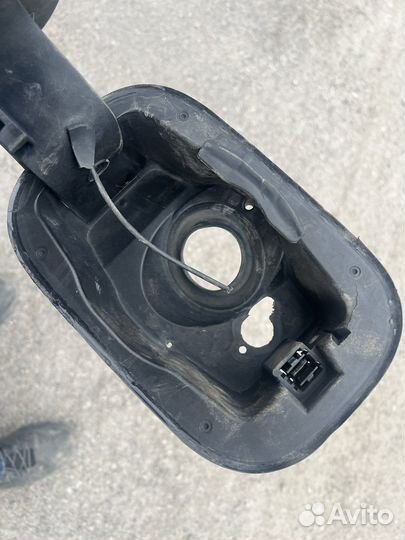 Лючок бензобака range rover sport L320