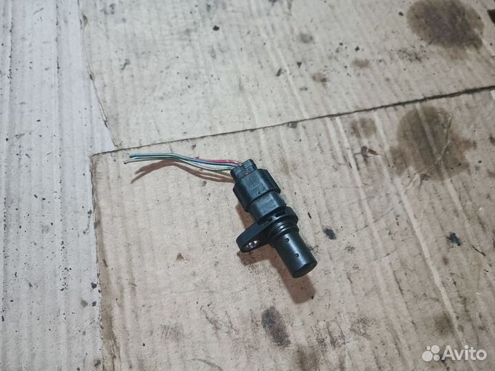 Датчик положения распредвала 4a90 Mitsubishi