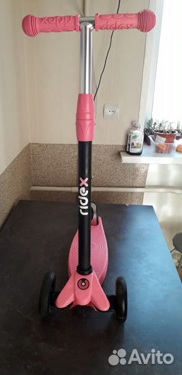Самокат детский трехколесный
