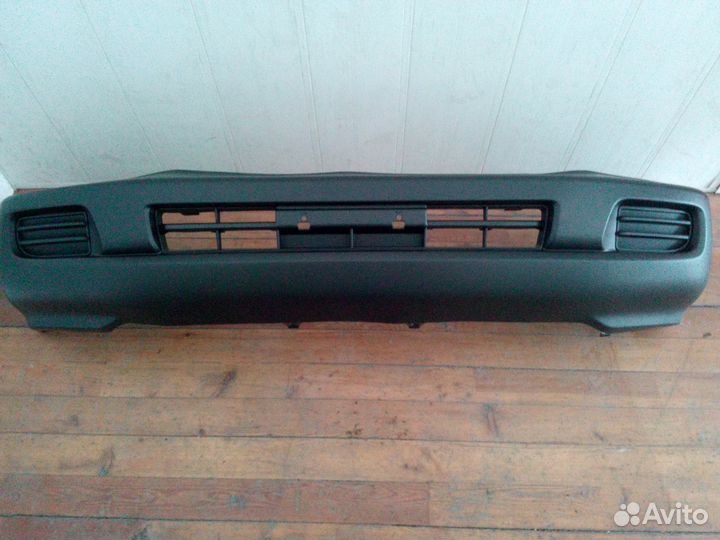Бампер передний на тойота ланд крузер 100