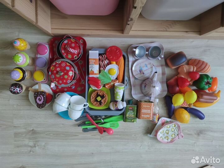Набор детской посуды и продуктов