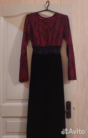 Платье женское