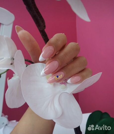 Маникюр и педикюр