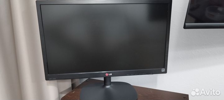 Монитор LG 22M35D 21.5
