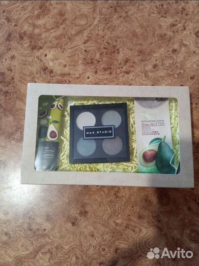 Набор косметики/подарочный набор/средства ухода