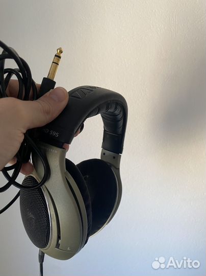 Студийные наушники Sennheiser HD 595