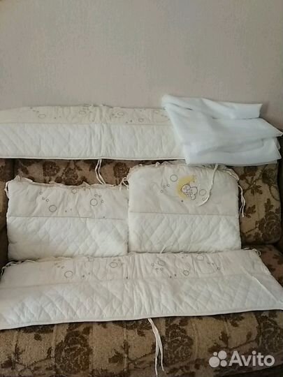 Бортик в кроватку