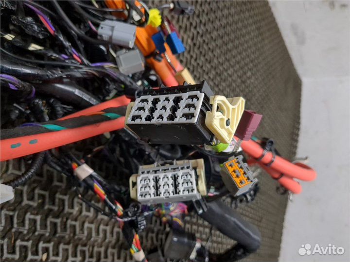 Электропроводка Tesla Model S, 2013