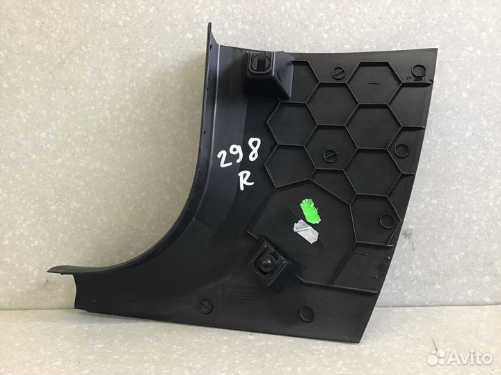 Обшивка стойки Skoda Rapid 2013-2020