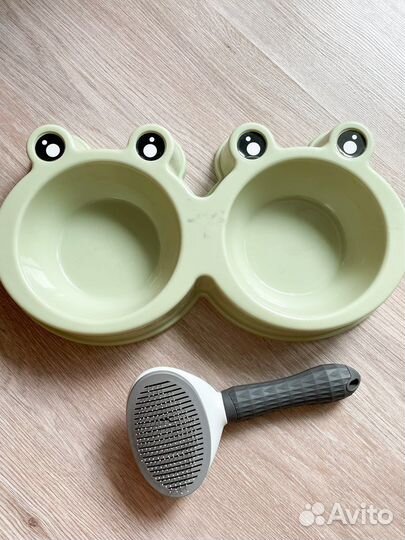 Миска и расческа для животных новые