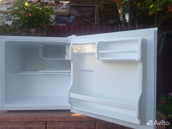 Холодильник бу маленький