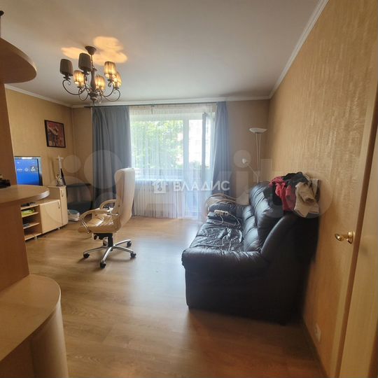 2-к. квартира, 54,8 м², 2/5 эт.