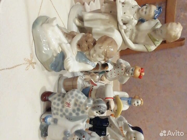 Графин со стопками Статуэтки