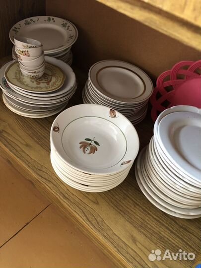 Наборы тарелок