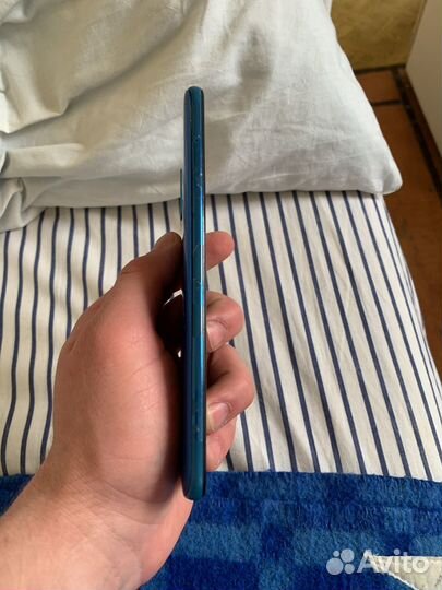 Samsung Galaxy A50, 4/64 ГБ