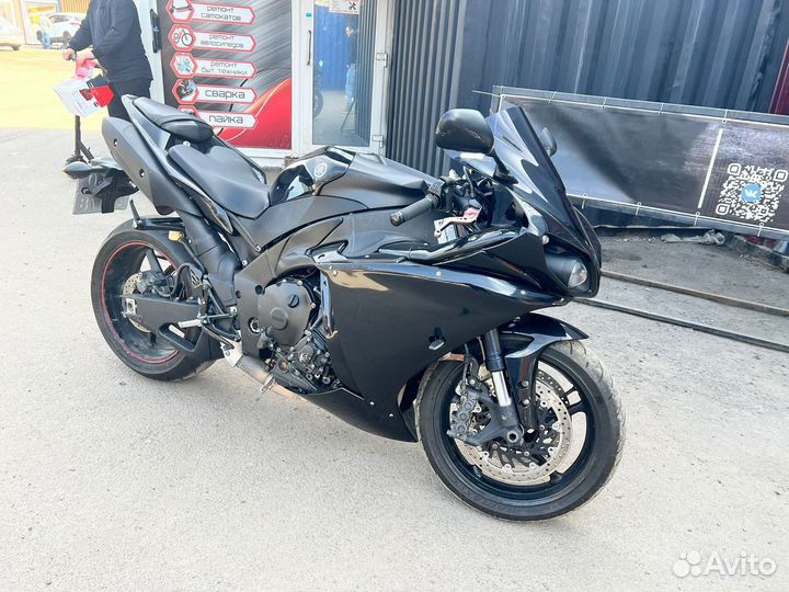 Yamaha yzf-r1 2011г