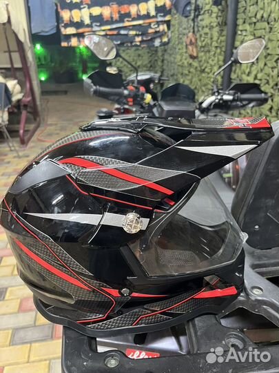 Мотоциклетный шлем(мотард)