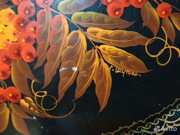 Поднос жостово и хохлома