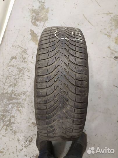Michelin Alpin 2 215/50 R17 19C