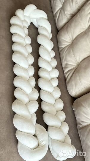 Бортик коса в кроватку