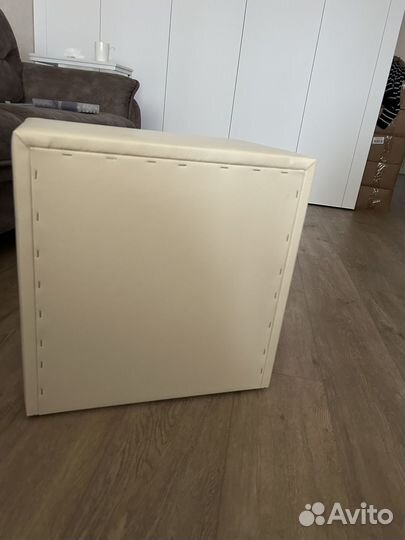 Тумба прикроватная