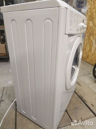 Стиральная машина indesit 5кг