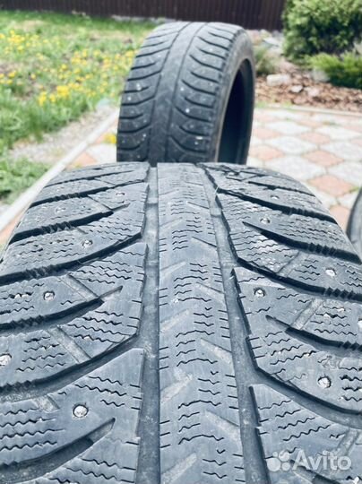Bridgestone Ice Cruiser 7000 225/50 R17