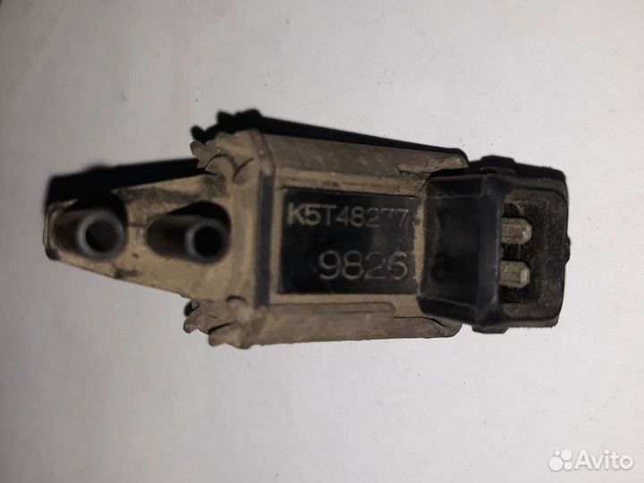 Вакуумный клапан K5T48277