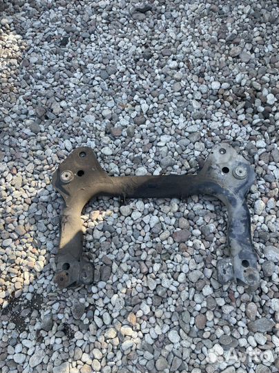 Передняя балка audi 100 c4