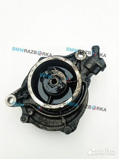 Вакуумный насос BMW X5 E53 рест. 2005 11667795142