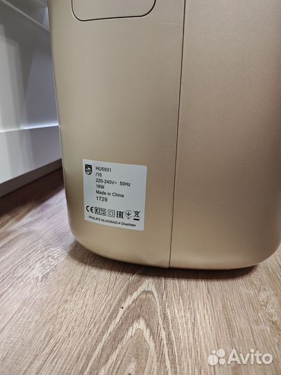 Увлажнитель мойка воздуха воздух Philips HU5931/10