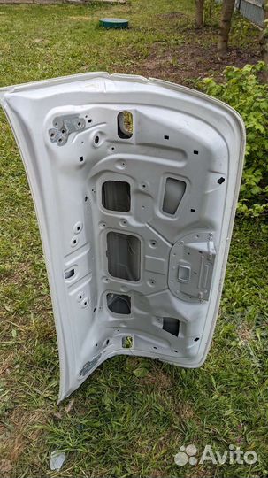 Крышка багажника volvo s60