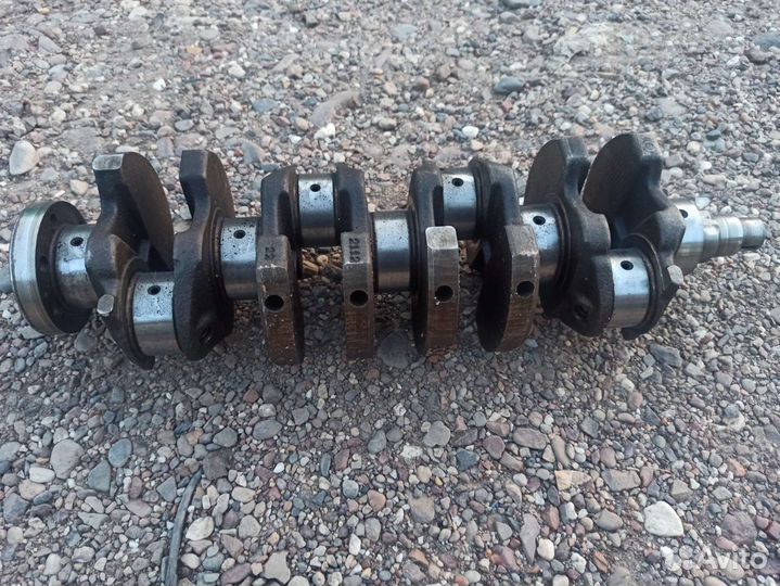 Коленчатый вал ваз 2112 1.5 л., 16 кл