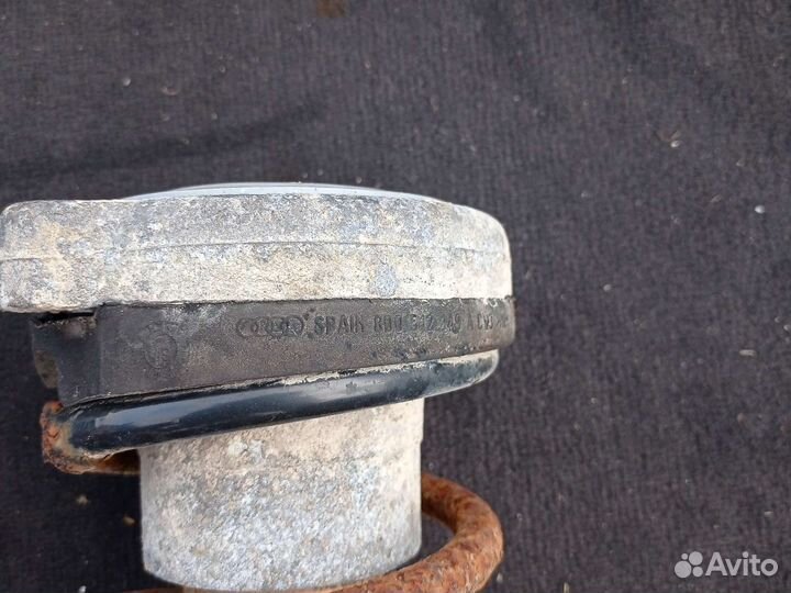 Задние стойки амортизаторов в сборе ауди а4 б5