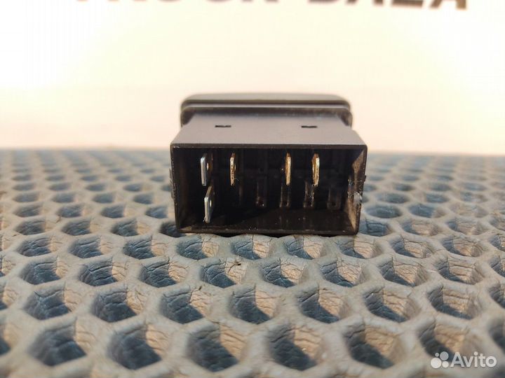 504096562 Кнопка переключения режимов подвески