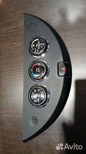 Блок управления климат-контролем Nissan Note E11
