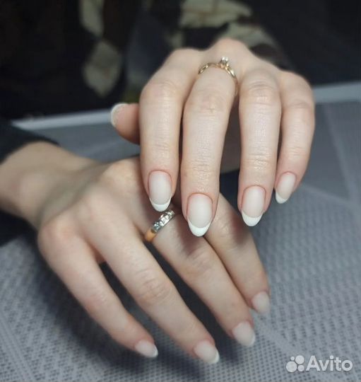 Маникюр с покрытием гель-лаком