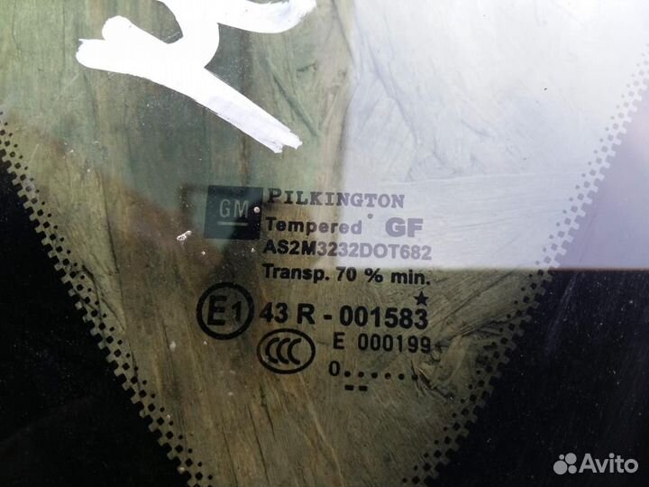 Стекло кузовное правое Opel Astra J 2010-2017