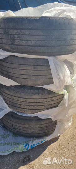 Goodyear EfficientGrip 215/60 R17