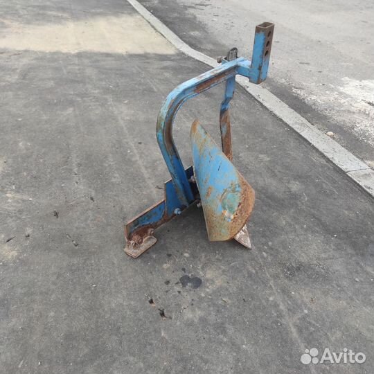 Плуг для мотоблока мтз