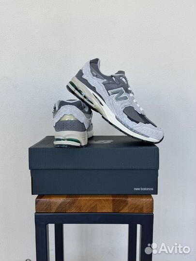 New Balance 2002R мужские