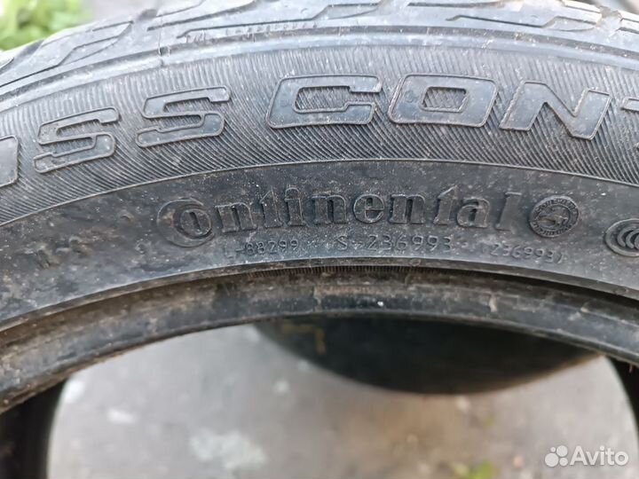 Continental CrossContact UHP 295/40 R21 200ZR