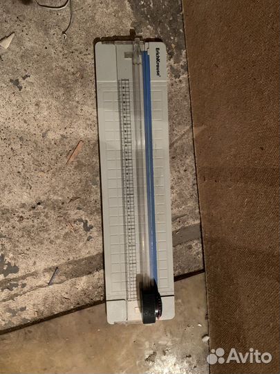 Резчик бумаги