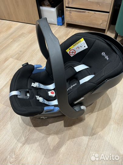 Автокресло cybex aton pure black 0+