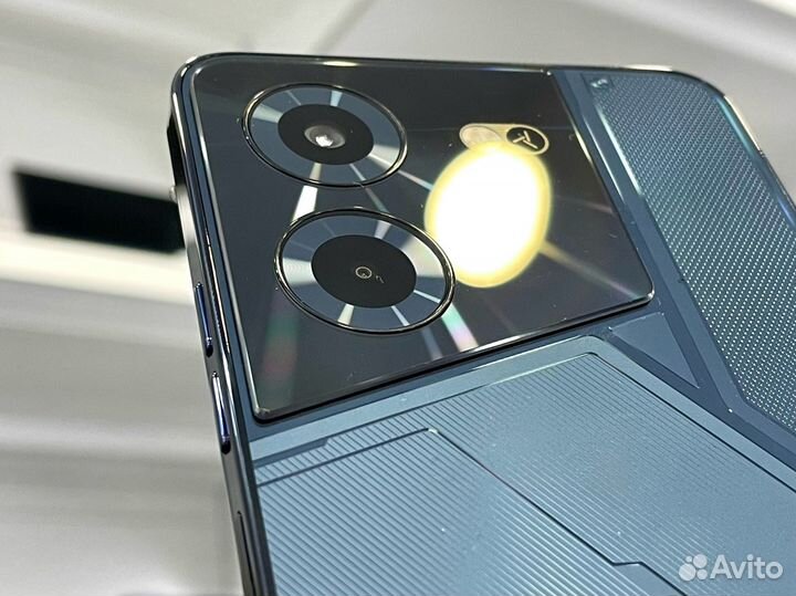 TECNO Pova 5, 8/256 ГБ