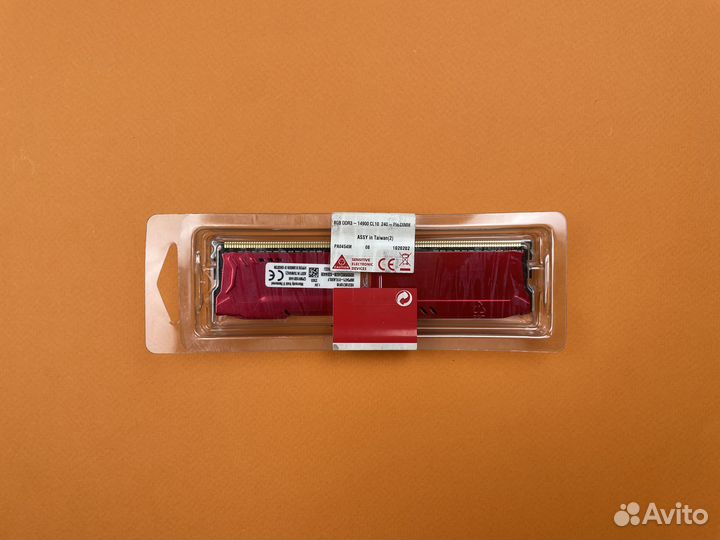 DDR3 8 GB 1866 mhz HyperX Fury red для пк Новая