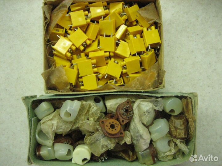 Лампы и лампочки СССР